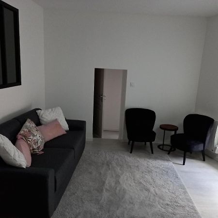 Tres Bel Appartement 꽁드리유 외부 사진
