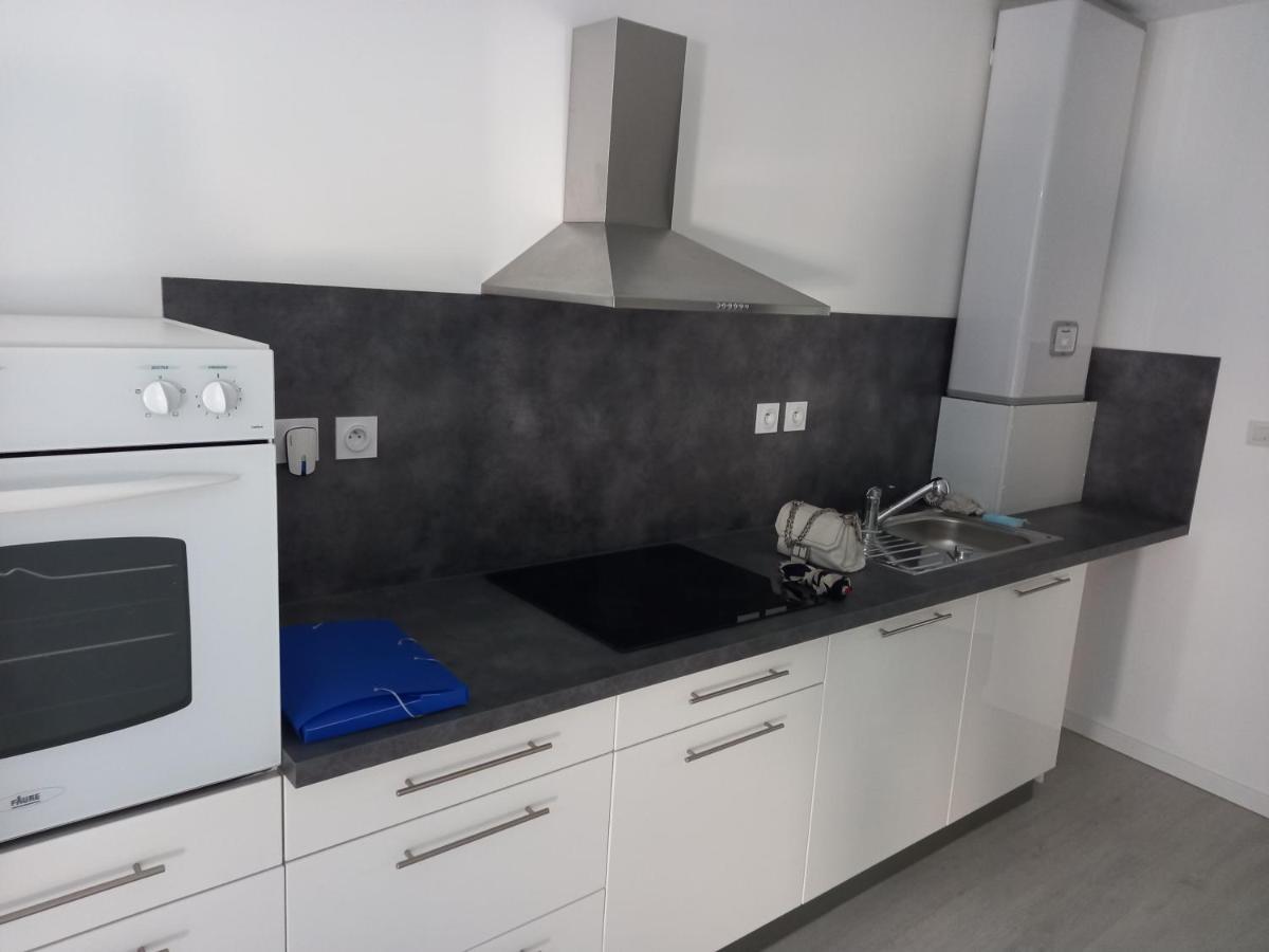Tres Bel Appartement 꽁드리유 외부 사진